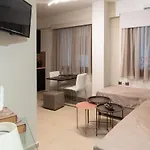 Pasiphae Lux Apartment Downtown
